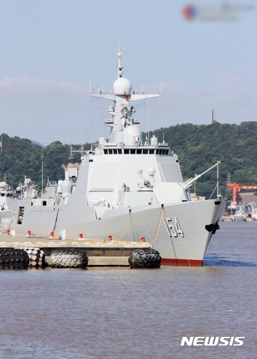 중국 동해함대 052D형 이지스 구축함 샤먼