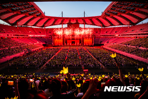 【서울=뉴시스】 지드래곤 솔로 콘서트 현장 . 2017.06.10. (사진 = YG엔터테인먼트 제공) photo@newsis.com 
