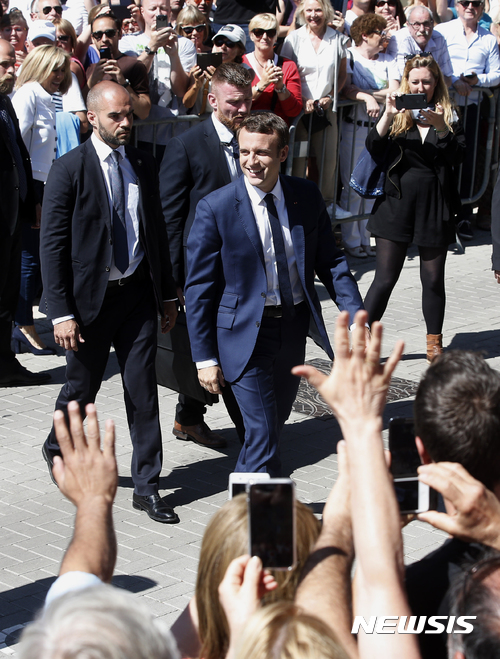 프랑스 총선 1차투표 출구조사서 마크롱 신당 압승 예측