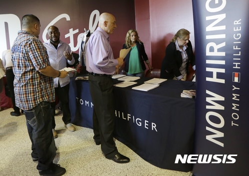 【워싱턴=AP/뉴시스】 미국의 지난주 실업수당 청구가 22만3000건으로 전주보다 3000건 줄었다고 미 노동부가 7일(현지시간) 발표했다. 2019.03.07
