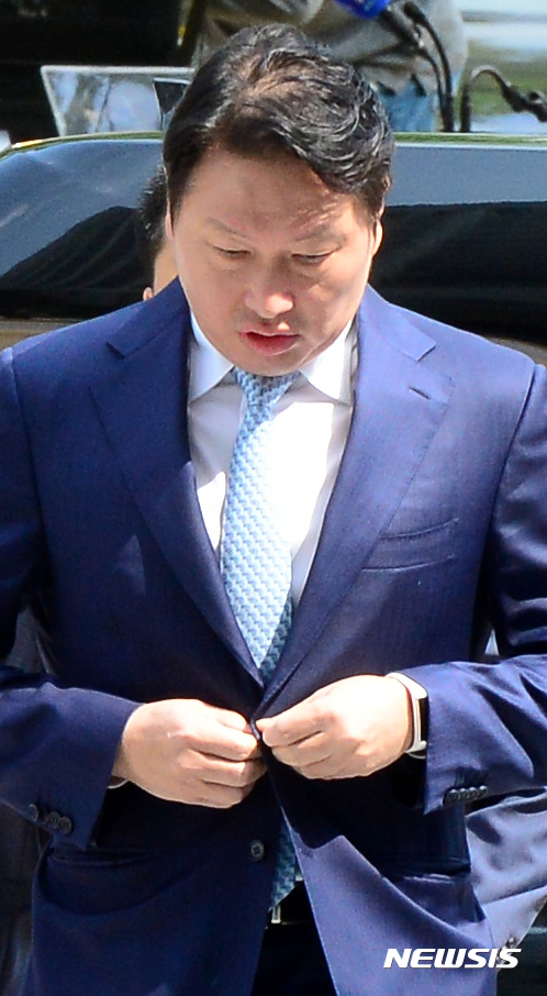 최태원 회장 이혼조정···노소영 관장과 재산 분할 가능성은