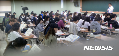 【수원=뉴시스】 학원가 모습.2017.07.12.(뉴시스 자료 사진)