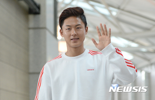 【인천공항=뉴시스】이탈리아 베로나 소속의 이승우(19).