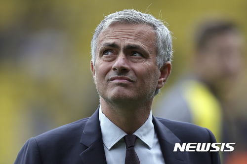 [해외축구]맨유 무리뉴 감독 "즐라탄 복귀 가능성 열려있다"