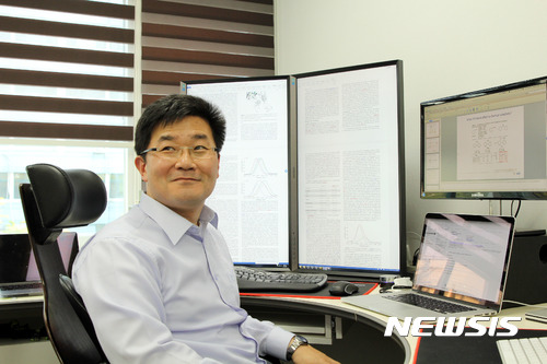 【대전=뉴시스】 IBS 분자활성 촉매반응 연구단 백무현 부연구단장.