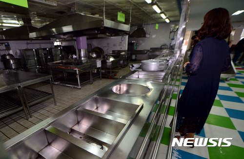 텅 빈 급식실. (사진=뉴시스DB)