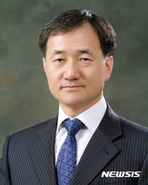 【세종=뉴시스】박능후 보건복지부 장관 후보자.