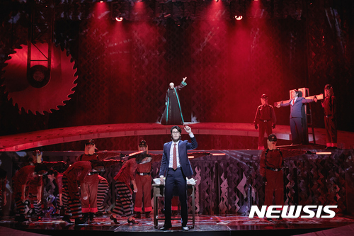 【서울=뉴시스】 가무극(뮤지컬) '신과 함께'. 2017.07.05. (사진 = 서울예술단 제공) photo@newsis.com