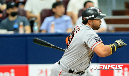 한화 이글스 시절의 윌린 로사리오.