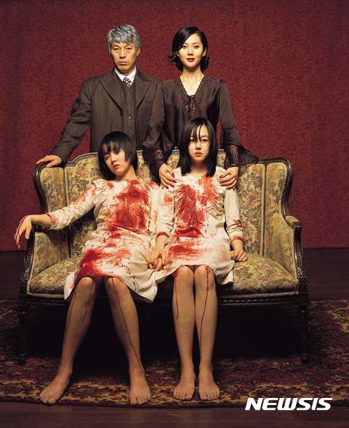 【서울=뉴시스】 영화 '장화, 홍련'의 한 장면.