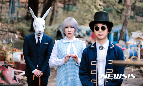 【광주=뉴시스】류형근 기자 = 광주정보문화산업진흥원은 9월2일부터 3일까지 이틀동안 광주사직공원에서 열리는 '2017광주사운드파크페스티벌' 무대에 '넬·어반자카파·스위트피·브로콜리너마저·옥상달빛' 등 정상급 뮤지션들이 광주사운드파크페스티벌 무대에 선다고 10일 밝혔다. 2017.07.10. (사진=광주정보문화산업진흥원 제공) photo@newsis.com