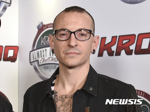 "그는 전설이다"···체스터 베닝턴 추모 물결