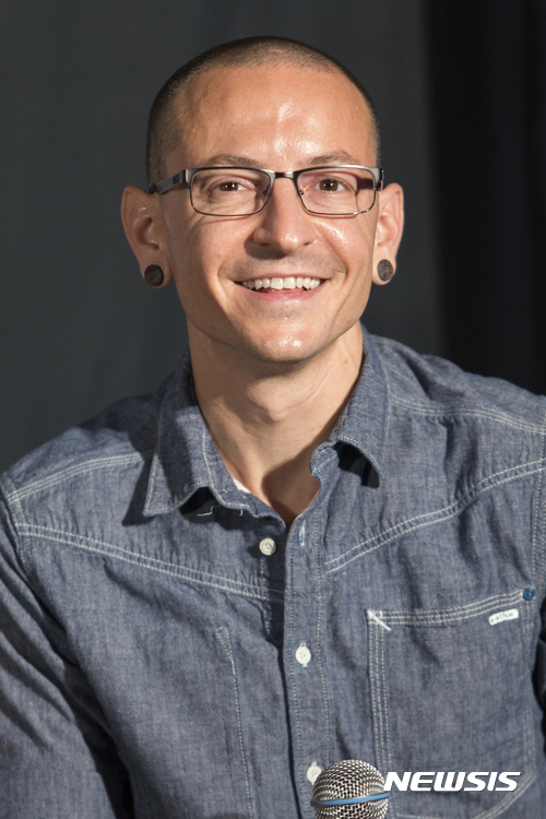 '린킨 파크' 보컬 체스터 베닝턴 사망···자살 추정