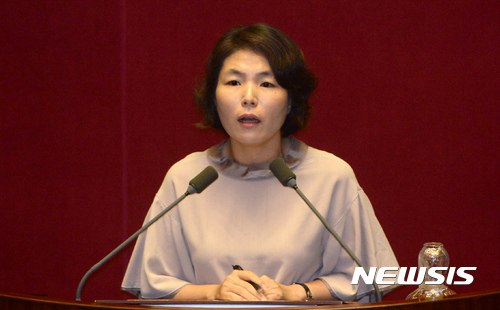 【서울=뉴시스】임태훈 기자 = 전희경 자유한국당 의원. 2017.07.22. taehoonlim@newsis.com