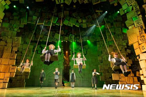 【서울=뉴시스】 뮤지컬 '마틸다'. 2017.07.27. (사진 = 신시컴퍼니 제공) photo@newsis.com 