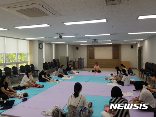 '서울 자치구 출산율 높인다'···산모·신생아관리사 지원 확대