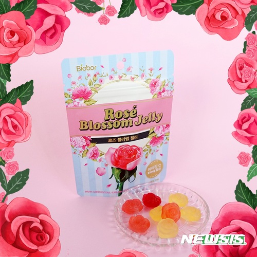 세븐일레븐, 여심 사로잡는 디저트 '로즈블러썸 젤리' 단독 출시