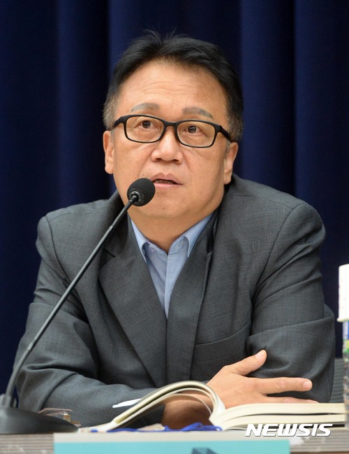 【서울=뉴시스】홍효식 기자 = 더불어민주당 민병두 의원. 2017.08.04. yesphoto@newsis.com