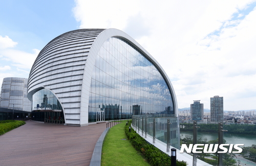 【서울=뉴시스】 롯데콘서트홀 외관. 2017.08.13. (사진 = 롯데문화재단 제공) photo@newsis.com