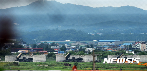 【평택=뉴시스】이정선 기자 = 한·미 연합 군사훈련인 을지프리덤가디언 연습이 시작된 21일 오전 경기 평택 주한미군 오산공군기지 패트리엇(PAC-3) 미사일이 배치되어 있다. 2017.08.21. ppljs@newsis.com