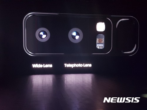 스마트폰 듀얼카메라 '기본사양 시대'…각사, 특장점 내세워 차별화 시도