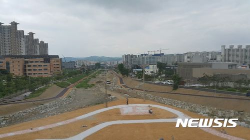 【울산=뉴시스】구미현 기자 = 울산광역시교육청(교육감 노옥희)이 울산시교육청이 북구 중산매곡지역 적정규모학교 육성을 위해 약수초등학교를 중산초등학교 인근으로 이전을 추진한다. 사진은 중산매곡지역 일대. 2020.09.22. (뉴시스 db) photo@newsis.com