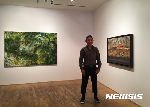 【서울=뉴시스】화가 오치균이 지난 작품을 돌아보는 '로드 무비'전을 노화랑에서 펼친다.