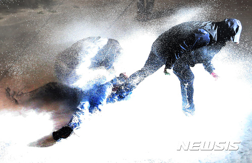 【서울=뉴시스】'경찰 물대포에 쓰러진 백남기 농민' 