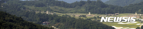 【성주=뉴시스】최진석 기자 = 8일 경북 성주 초전면 사드기지에서 사드(THAAD·고고도미사일방어체계) 발사대가드 배치돼 있다. 지난 7일 주한미군은 사드 4기를 추가로 배치해 사드 1개 포대를 완성 했다. 2017.09.08. myjs@newsis.com