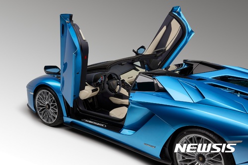 아벤타도르 S 로드스터<사진= 람보르기니 제공>