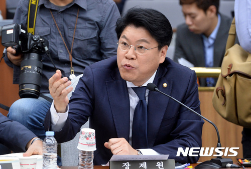 【서울=뉴시스】이영환 기자 = 자유한국당 장제원 의원. 2017.09.12. 20hwan@newsis.com