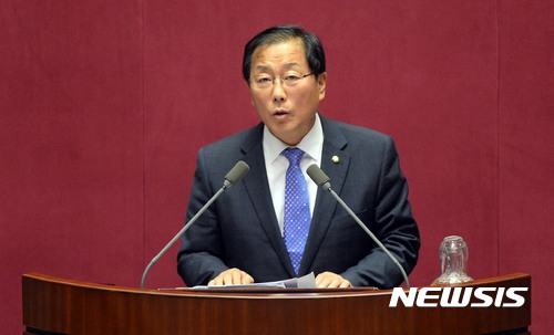 【서울=뉴시스】홍효식 기자 = 윤후덕 더불어민주당 의원. 2017.09.13. yesphoto@newsis.com