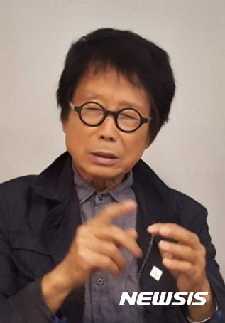 【서울=뉴시스】 설치미술가 전수천. 2017.09.15