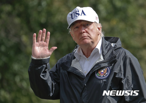 [종합]트럼프 "북한에 주유하려는 긴 줄 유감"···김정은 "로켓맨" 지칭도
