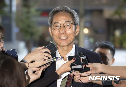 【서울=뉴시스】 윤종규 KB금융지주 회장.