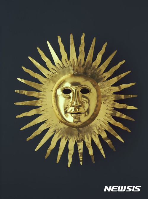 【서울=뉴시스】 강건왕 아우구스투스의 생김새를 본뜬 태양 가면, 1709년, 드레스덴박물관연합 무기박물관 소장ⓒStaatliche Kunstsammlungen Dresden