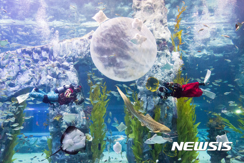 롯데월드, 다양한 이벤트로 황금연휴 고객맞이 나선다