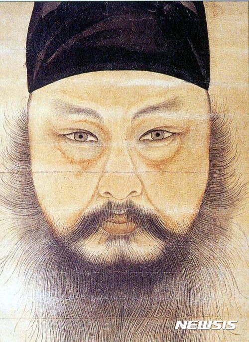 【해남=뉴시스】박상수 기자 = 전남 해남군은 23일 현산면 백포마을 공재 고택에서 공재 윤두서를 기리는 문화제가 23일 열린다고 22일 밝혔다. 사진은 우리 미술사의 최대 걸작중 하나로 꼽히는 '윤두서 자화상'(국보 240호). 2017.09.22 (사진=해남군 제공) photo@newsis.com