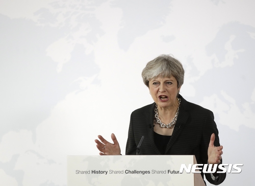 英 메이 "런던의 우버 퇴출, 일자리 400만개 빼앗고 소비자에 피해"