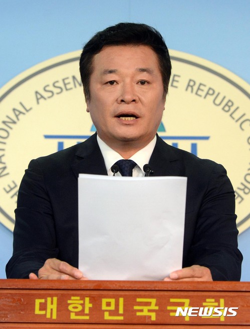 【서울=뉴시스】홍효식 기자 = 바른미래당 김철근 대변인. 2017.09.24. yesphoto@newsis.com