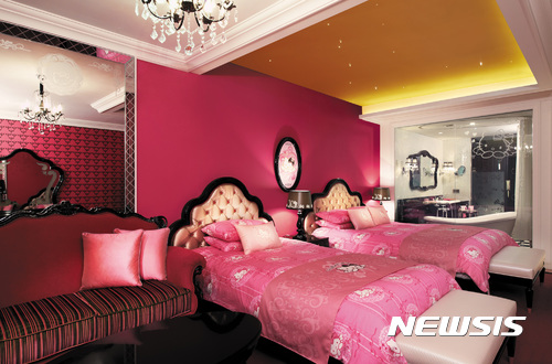 롯데호텔제주, '키티홀릭 패키지' 선보여