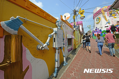 【서울=뉴시스】인천 송월동 '동화마을'. (사진=한국관광공사 제공)