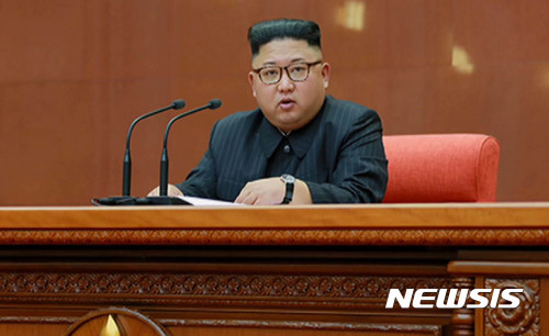 【서울=뉴시스】 지난 달 7일 평양에서 열린 노동당 중앙위원회 제7기 제2차 전원회의. 2017.10.08. (출처 = 조선중앙TV 캡처) photo@newsis.com