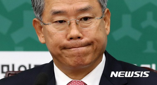 【서울=뉴시스】홍효식 기자 = 국민의당 김동철 원내대표. 2017.10.12. yesphoto@newsis.com