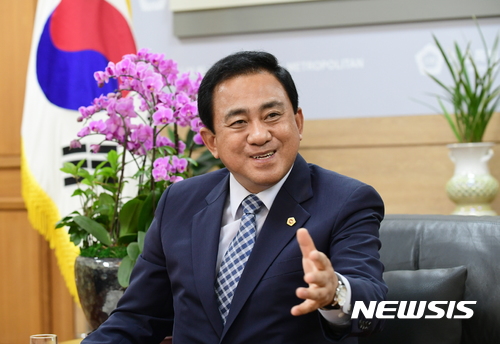 [인터뷰]양준욱 서울시의회의장 "내년 지방선거 강동주민 위해 헌신할 것"