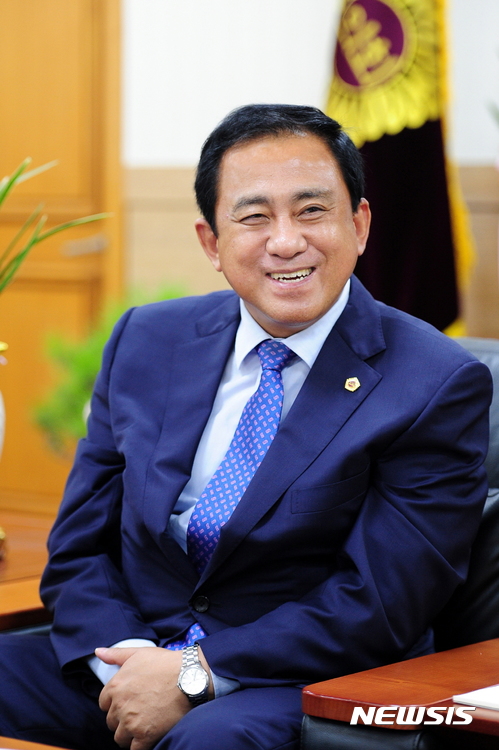 [인터뷰]양준욱 서울시의회의장 "내년 지방선거 강동주민 위해 헌신할 것"