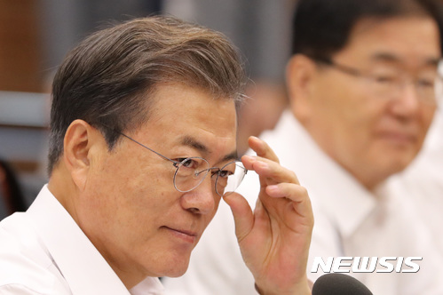 【서울=뉴시스】전진환 기자 = 문재인 대통령 2017.10.16. amin2@newsis.com