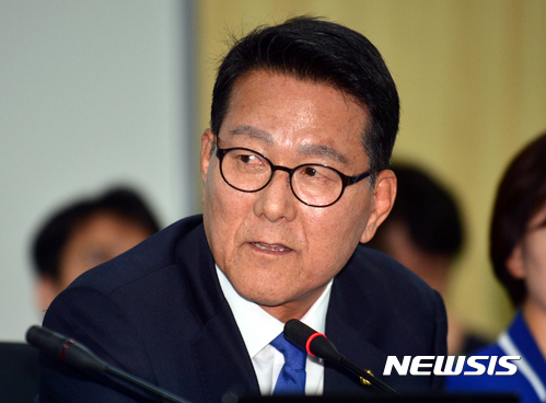 【광주=뉴시스】류형근 기자 = 더불어민주당 신창현 의원. 2017.10.19. hgryu77@newsis.com