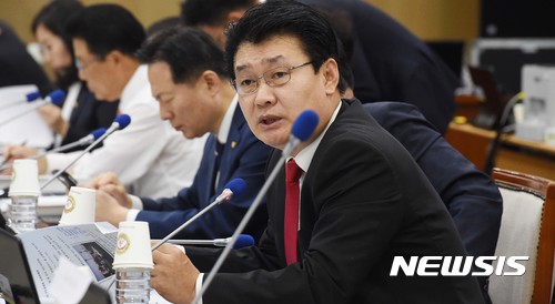 【대전=뉴시스】 정용기 국회의원(사진= 뉴시스DB)