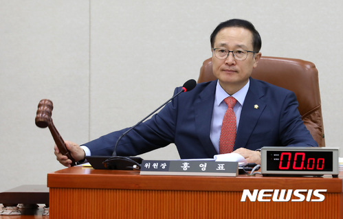 "근로자 위한 공단 맞나"…환노위, 근로복지공단 질타